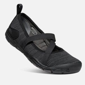 Keen Hush Knit Mary Janes, 7.5M, NWOT